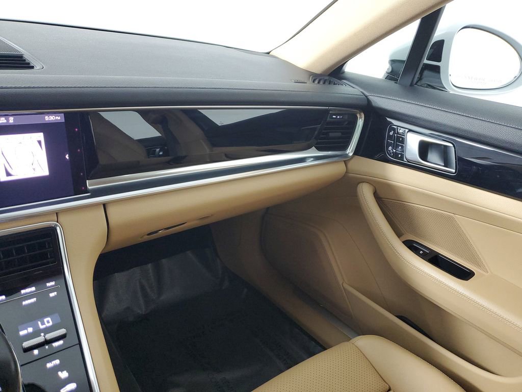 Used 2021 Porsche Panamera 4 image 27