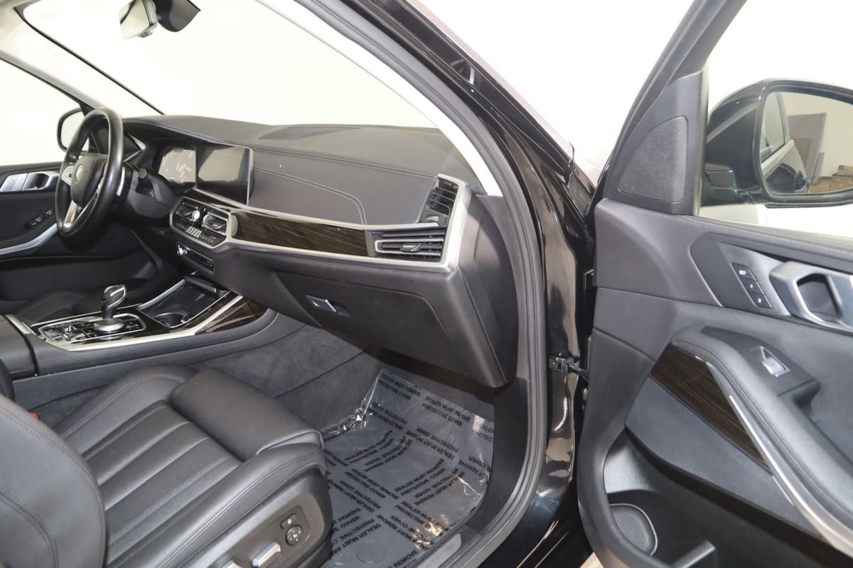 Used 2021 BMW X7 xDrive40i w/ Cold Weather Package AWD/4WD image 46