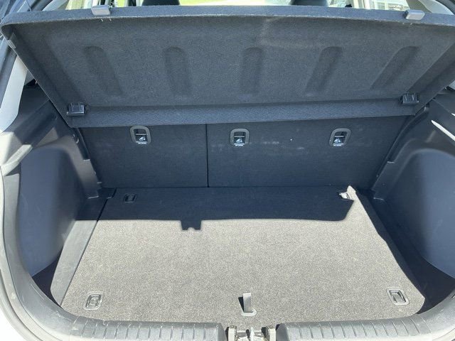Used 2025 Hyundai Venue Limited FWD image 15