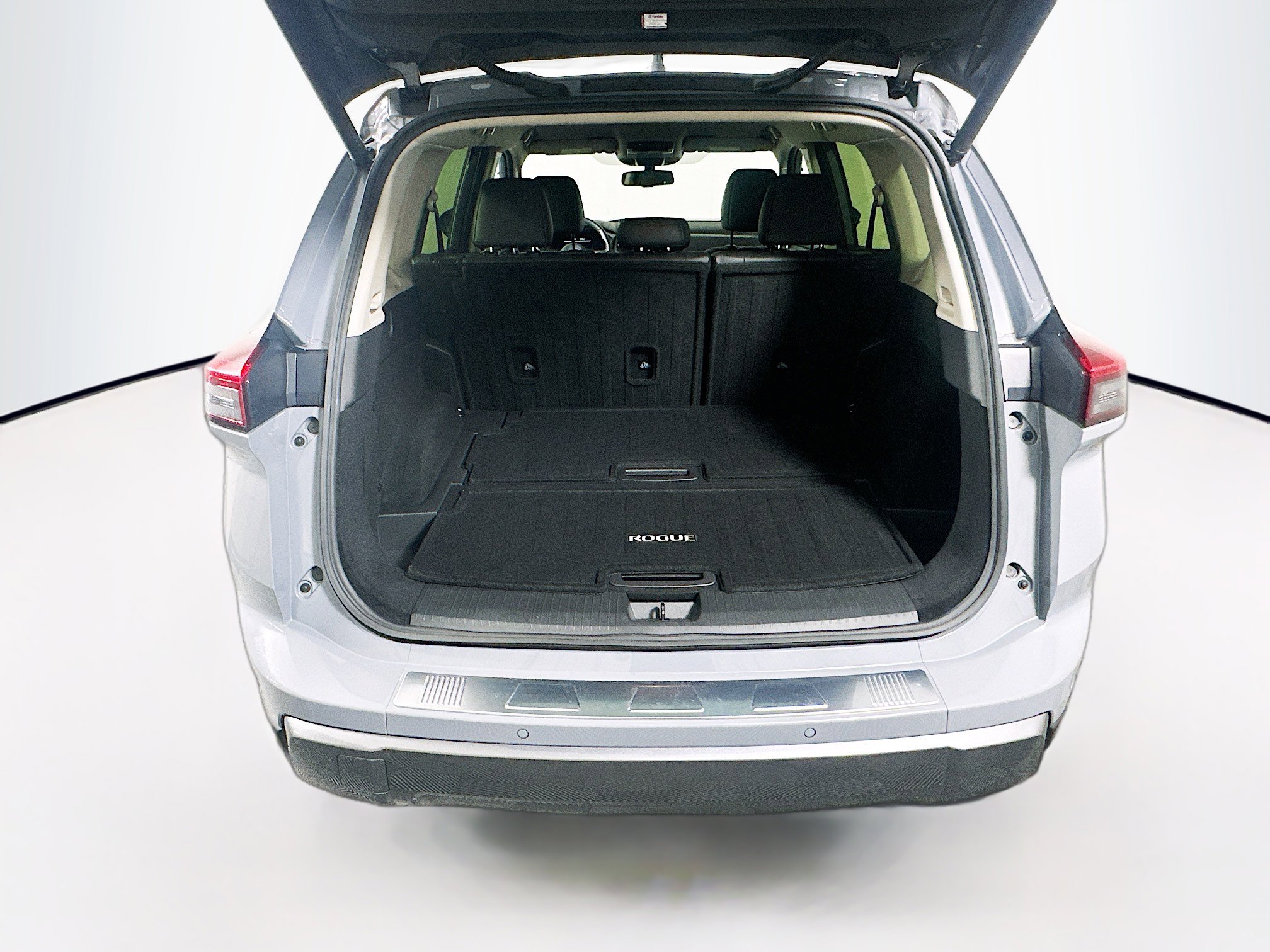 Used 2024 Nissan Rogue SL image 30