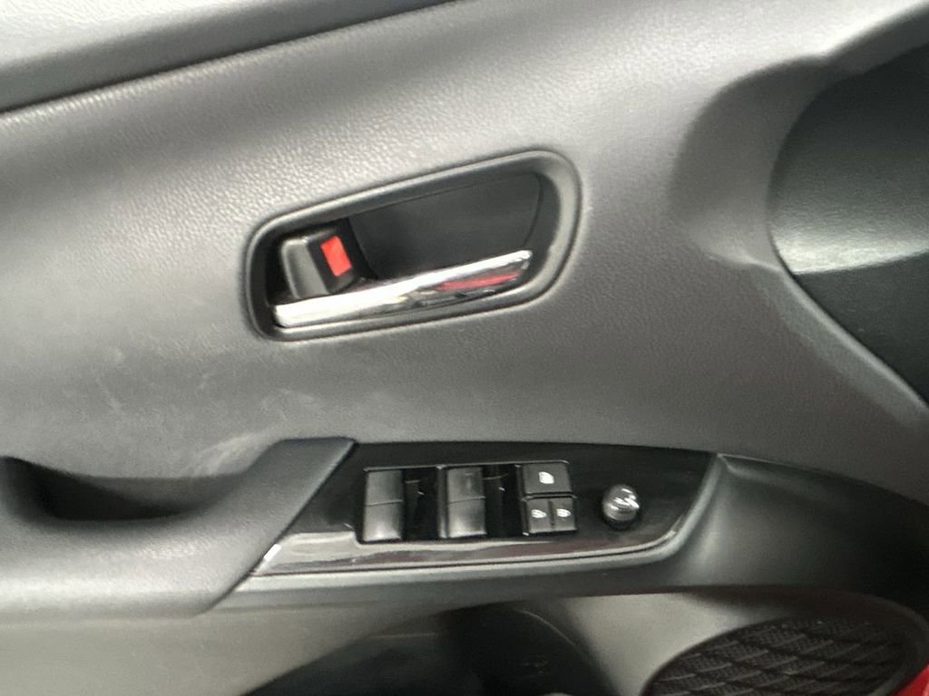Used 2022 Toyota Prius Prime LE image 13