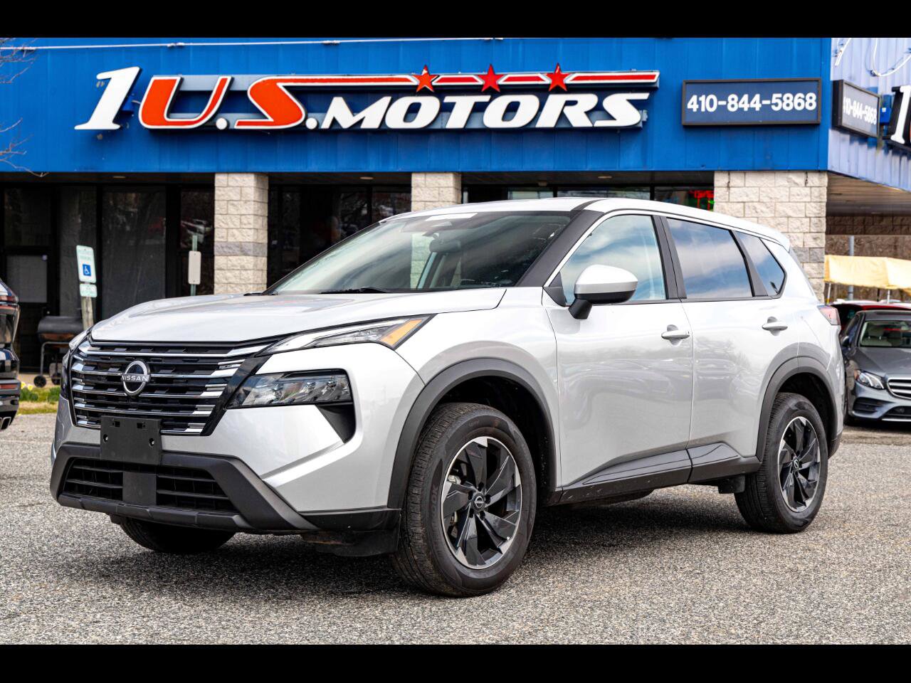 Used 2024 Nissan Rogue SV