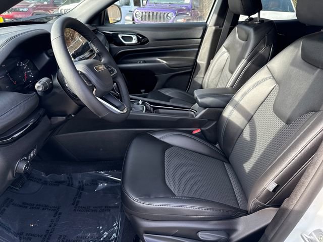 New 2026 Jeep Compass Latitude image 14