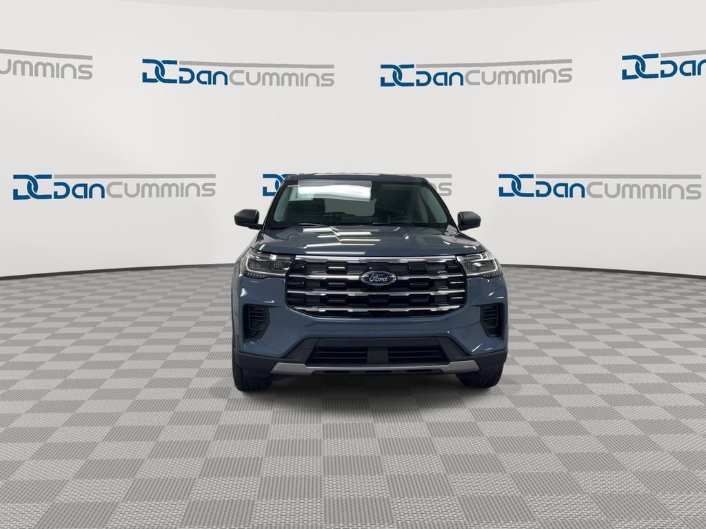 Used 2026 Ford Explorer Active image 3