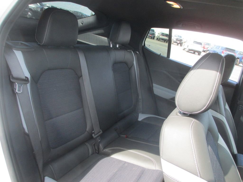 Used 2024 Buick Envista Preferred w/ Convenience II Package image 18