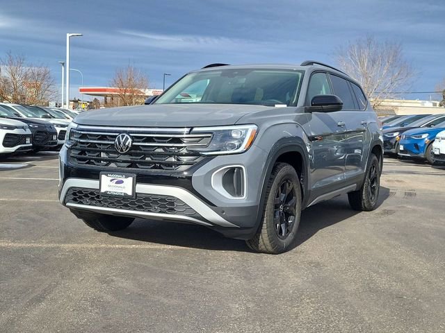 New 2026 Volkswagen Atlas Peak Edition image 1