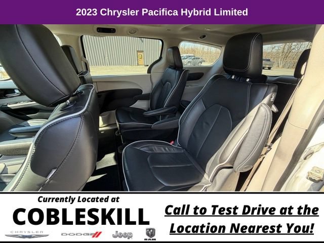 Used 2023 Chrysler Pacifica Limited FWD image 11