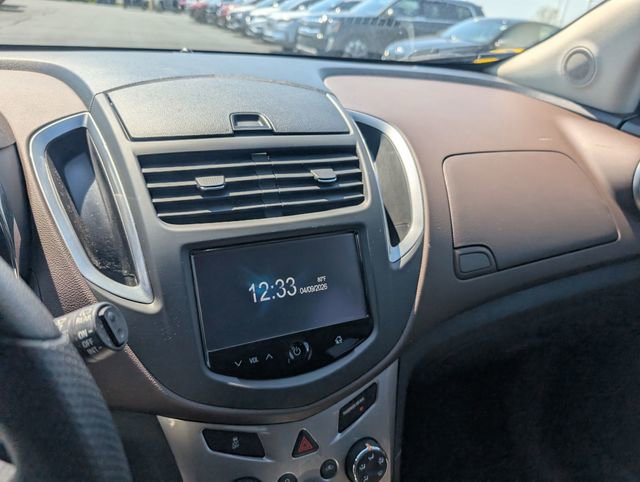 Used 2016 Chevrolet Trax LT FWD image 20