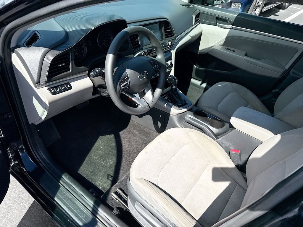 Used 2020 Hyundai Elantra SEL image 23