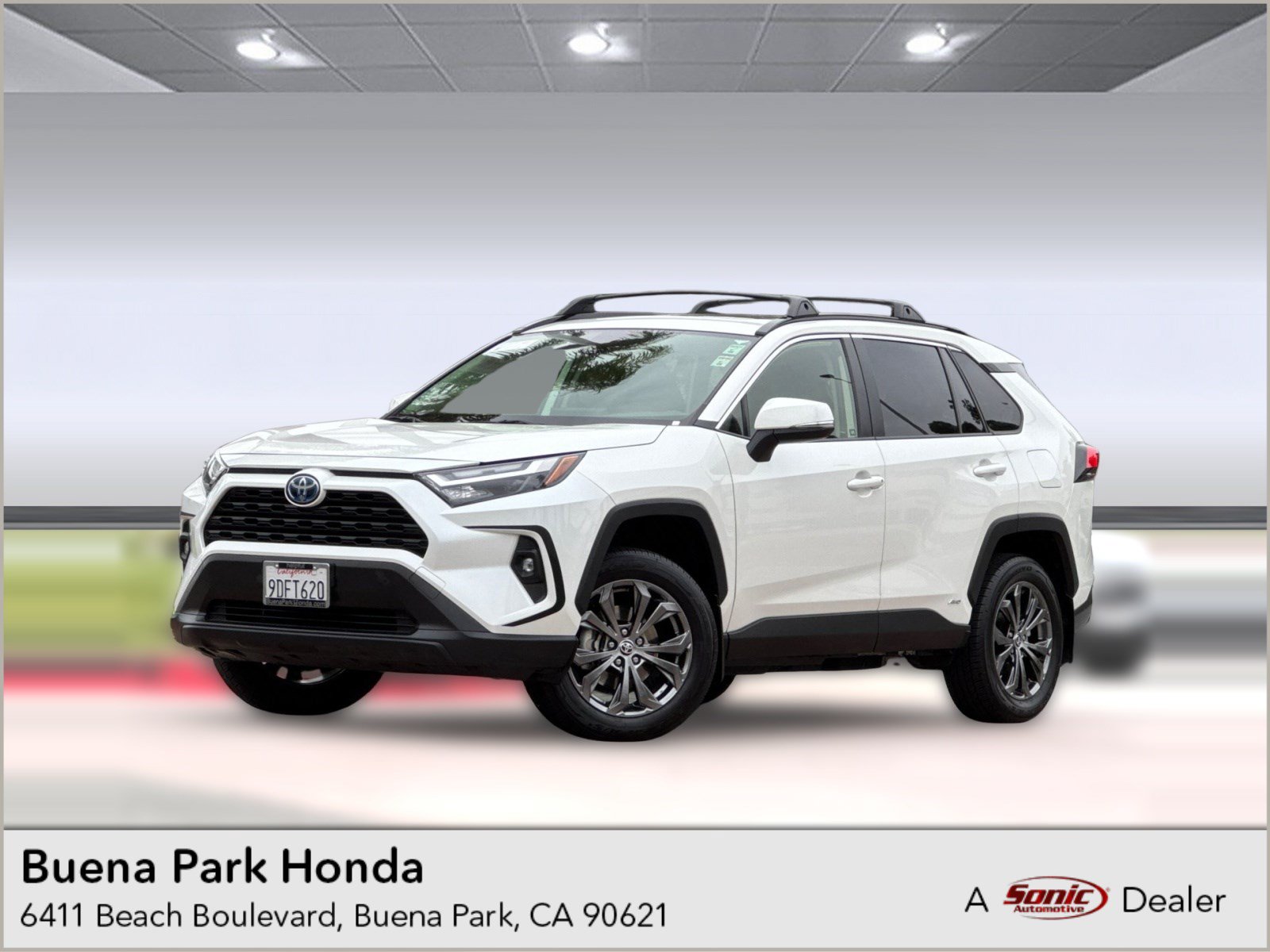 Used 2022 Toyota RAV4 XLE Premium AWD/4WD image 1