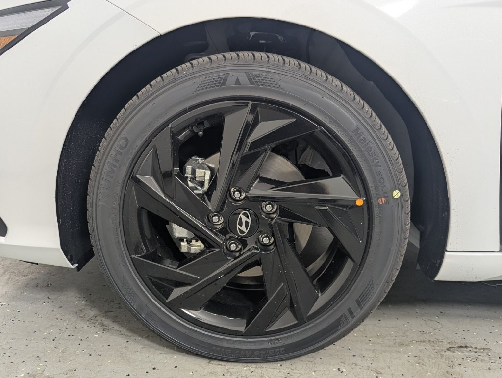 New 2026 Hyundai Elantra Sport FWD image 9