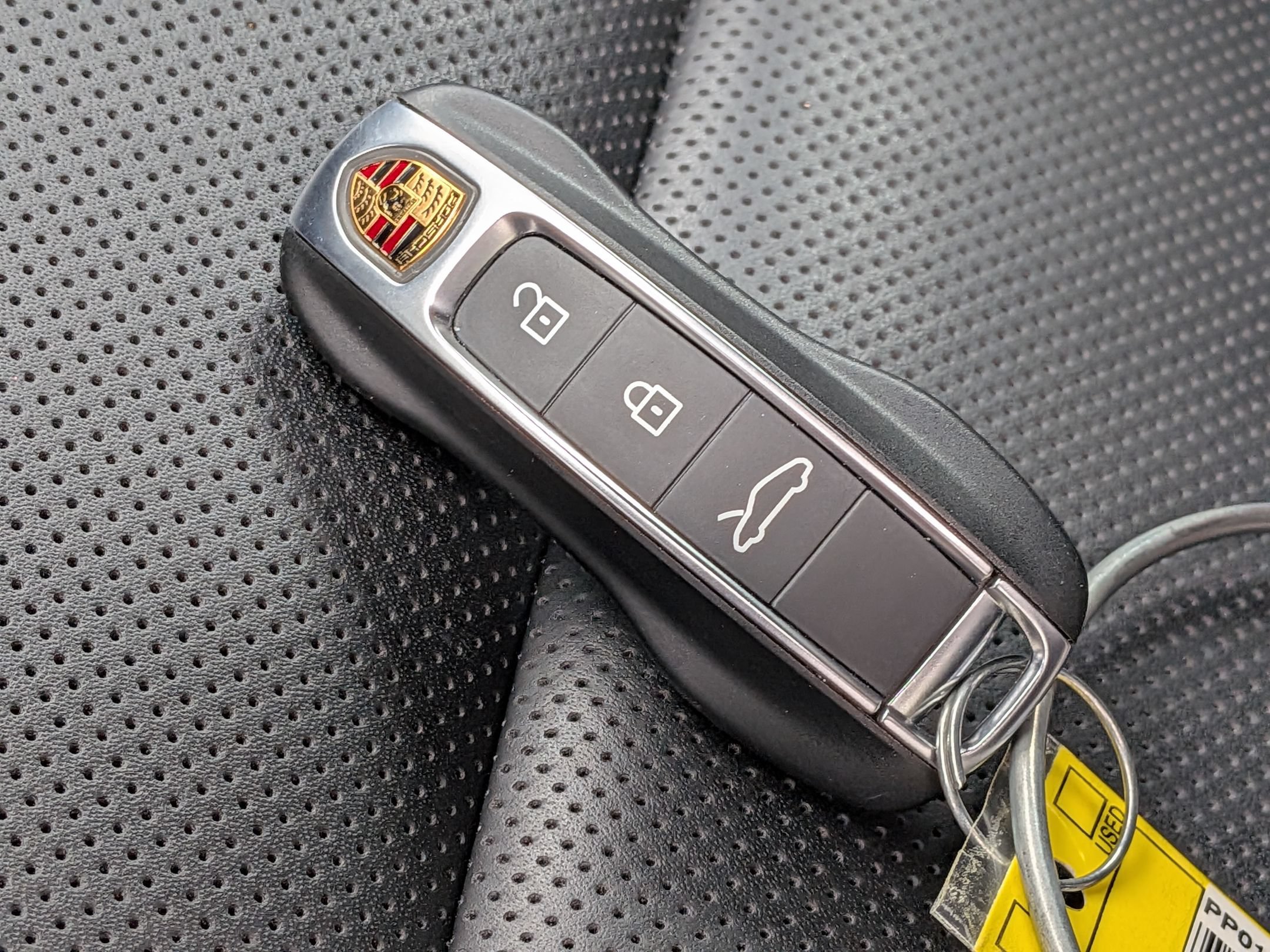 Certified 2025 Porsche 911 Carrera RWD image 39