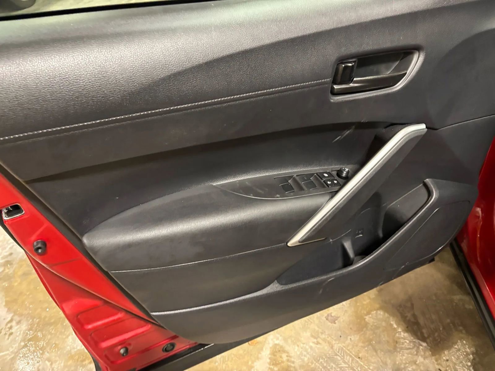 Used 2024 Toyota Corolla Cross LE image 36