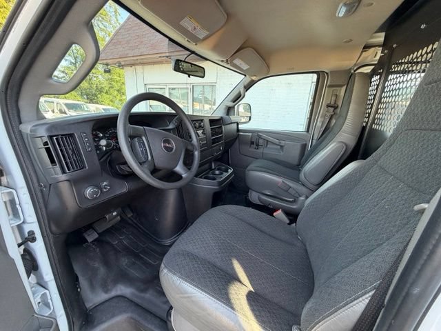 Used 2025 GMC Savana 2500 w/ Driver Convenience Package RWD image 10