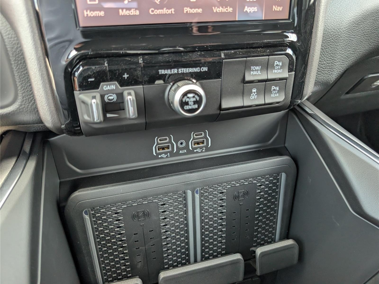 New 2026 RAM 3500 Laramie w/ Night Edition AWD/4WD image 23