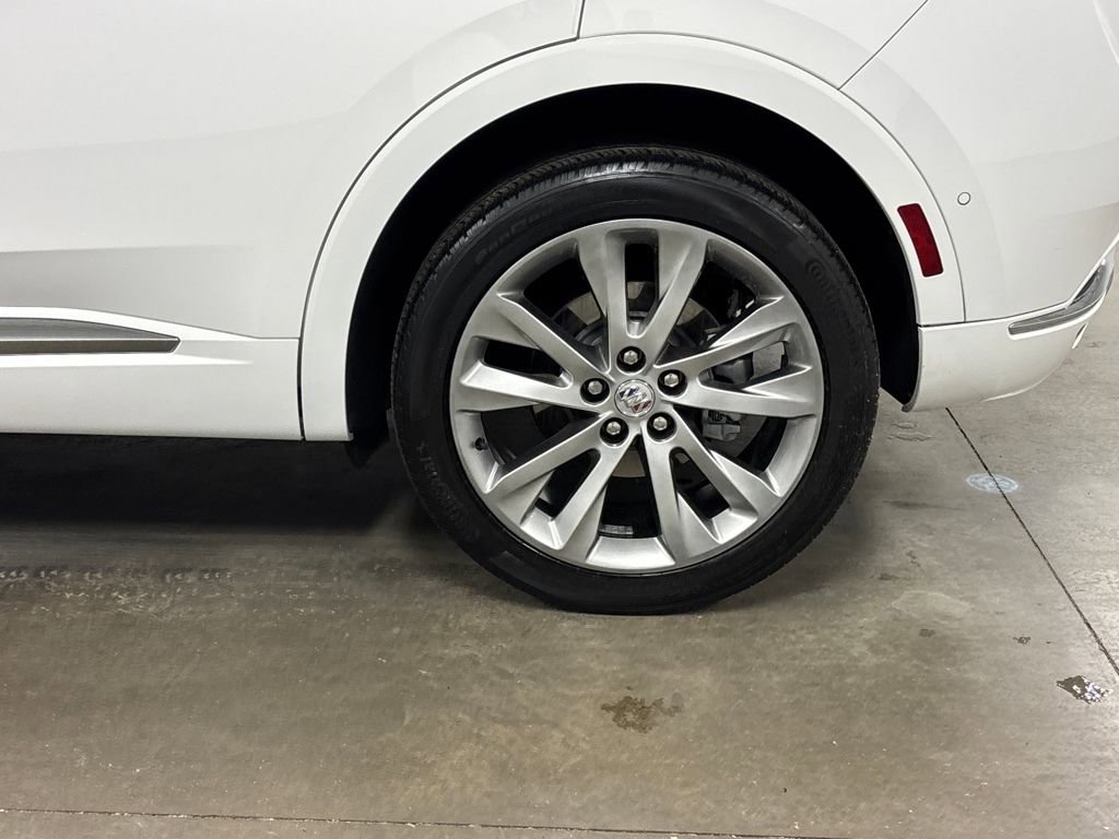 Used 2022 Buick Envision Avenir w/ Technology Package II image 14