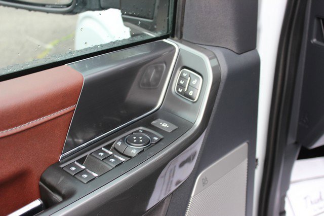 Used 2022 Ford F150 Lariat w/ Equipment Group 502A High image 7