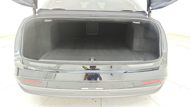 Used 2024 Lucid Air Pure RWD image 93