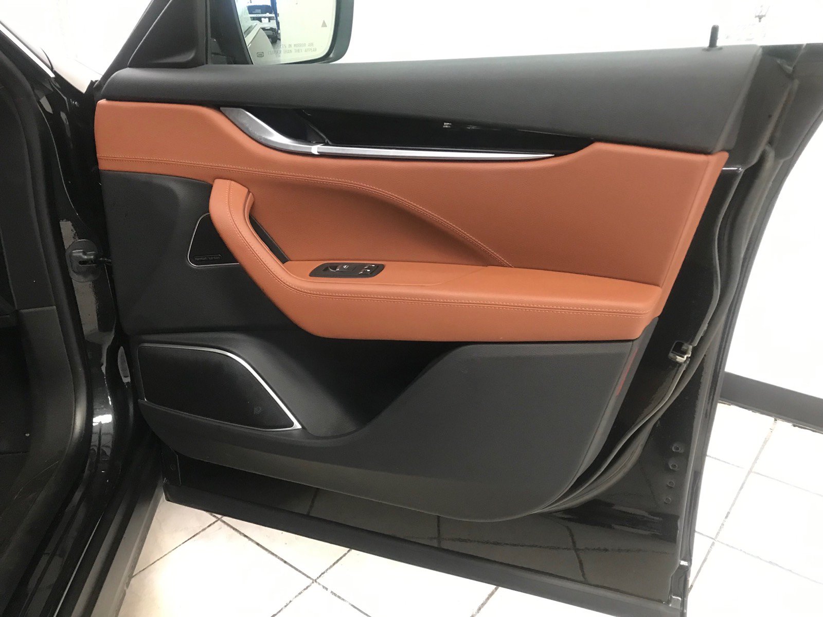 Used 2023 Maserati Levante GT AWD/4WD image 16