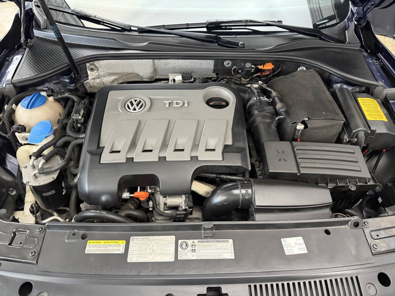 Used 2013 Volkswagen Passat TDI SE FWD image 29