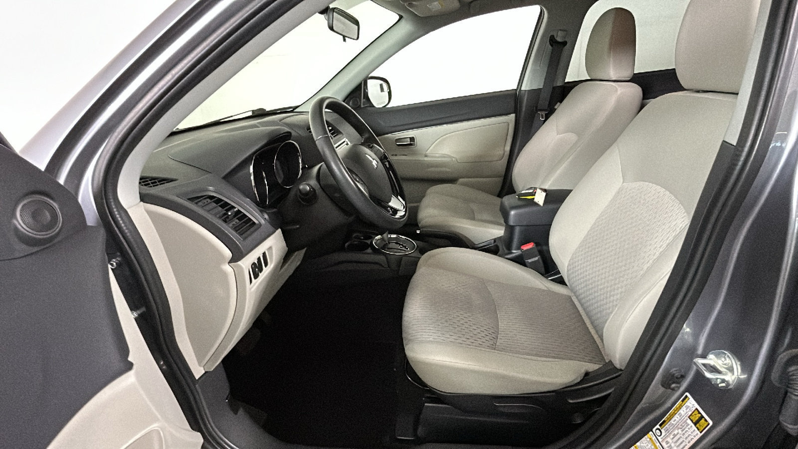 Used 2017 Mitsubishi Outlander Sport SE AWD/4WD image 12