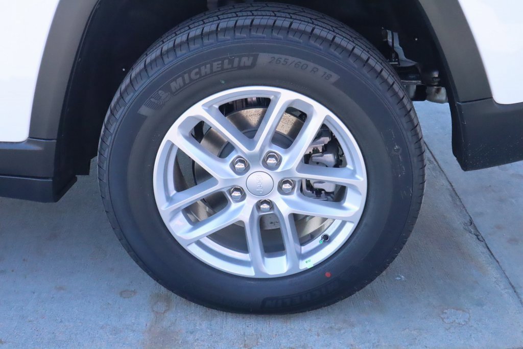 New 2025 Jeep Grand Cherokee Laredo X image 18