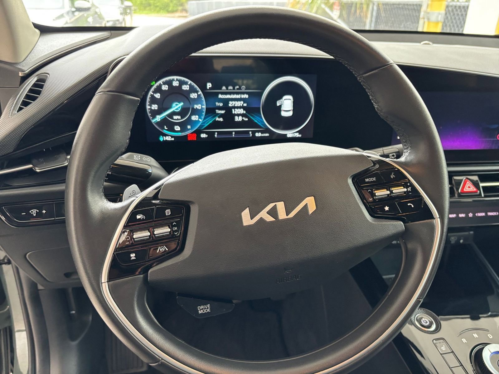 Used 2024 Kia Niro Wind FWD image 35