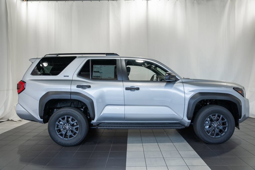 New 2026 Toyota 4Runner SR5 AWD/4WD image 3