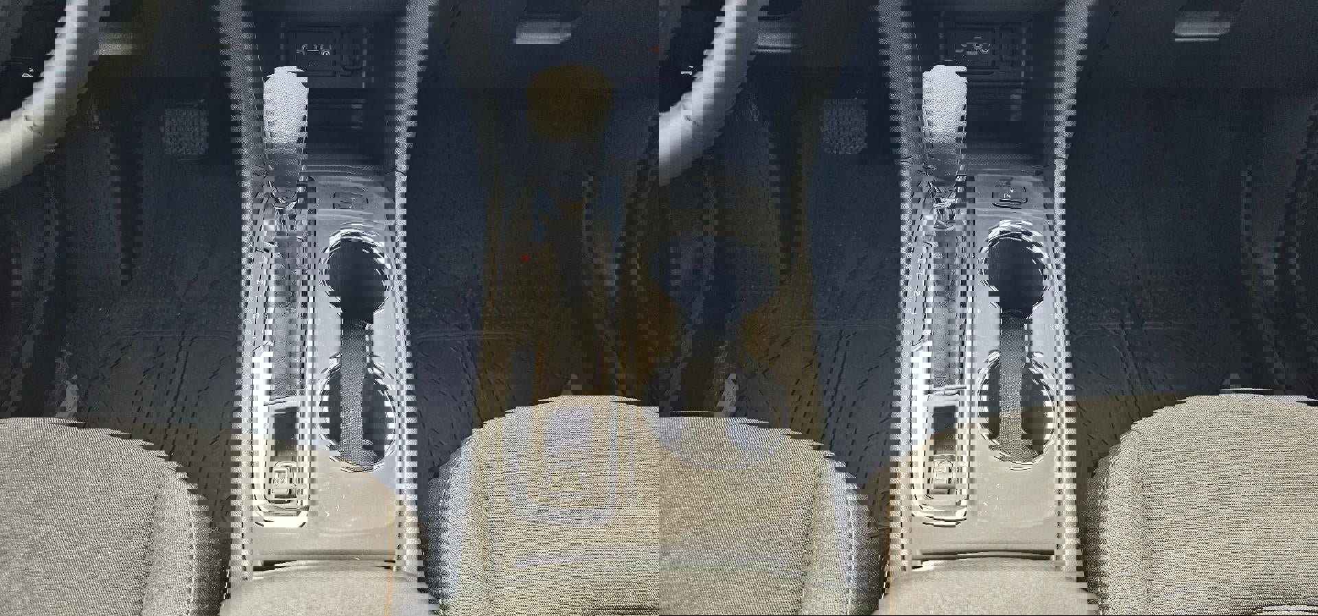 Used 2024 Chevrolet Equinox LT w/ LPO, Floor Liner Package image 14