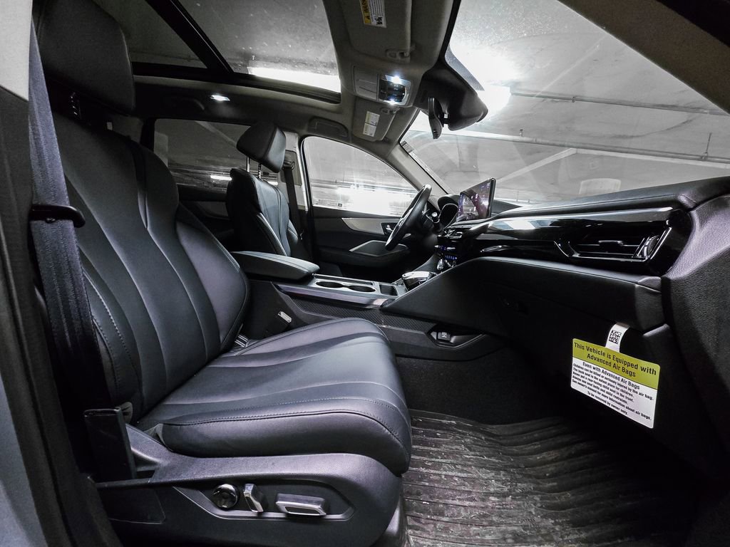 Used 2025 Acura MDX SH-AWD image 34