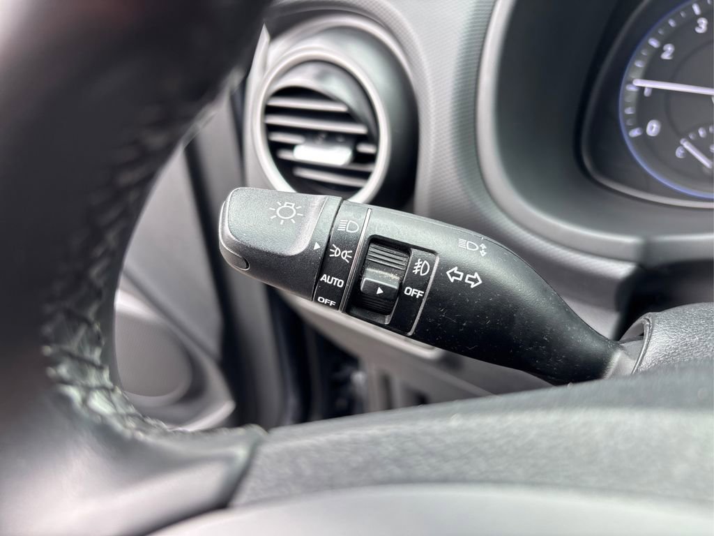 Used 2018 Hyundai Kona Limited image 25