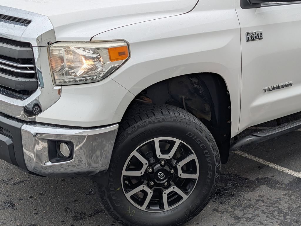 Used 2014 Toyota Tundra SR5 w/ TRD Off Road Package AWD/4WD image 28