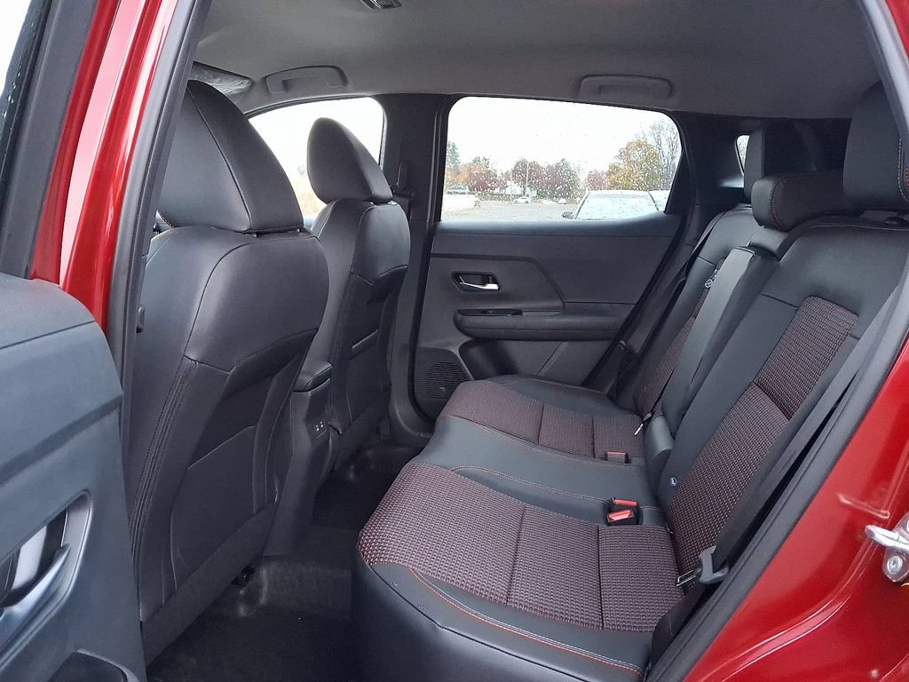 New 2026 Nissan Kicks SR w/ Cold Weather Package AWD/4WD image 7