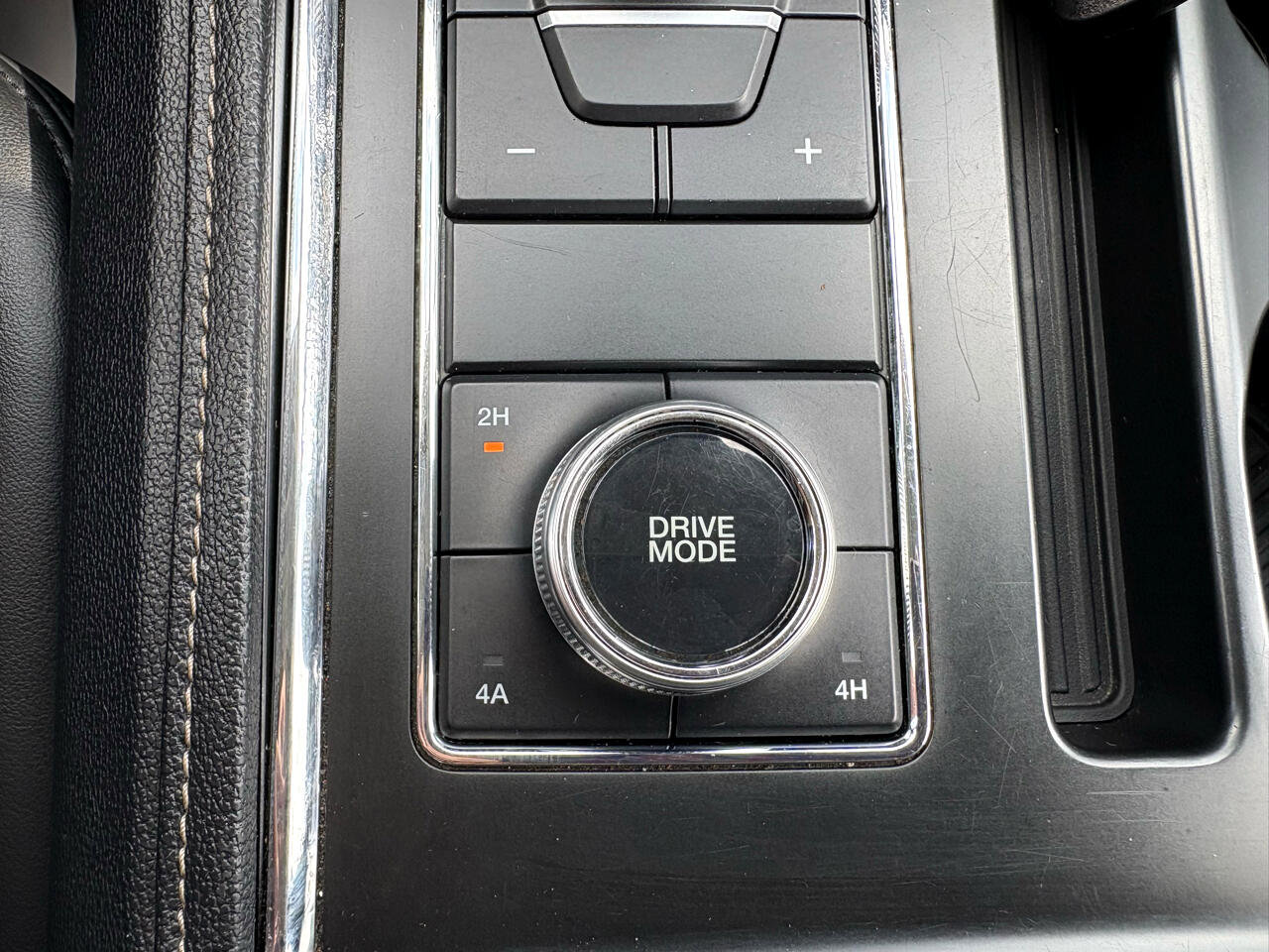 Used 2023 Ford Expedition Max XLT image 17