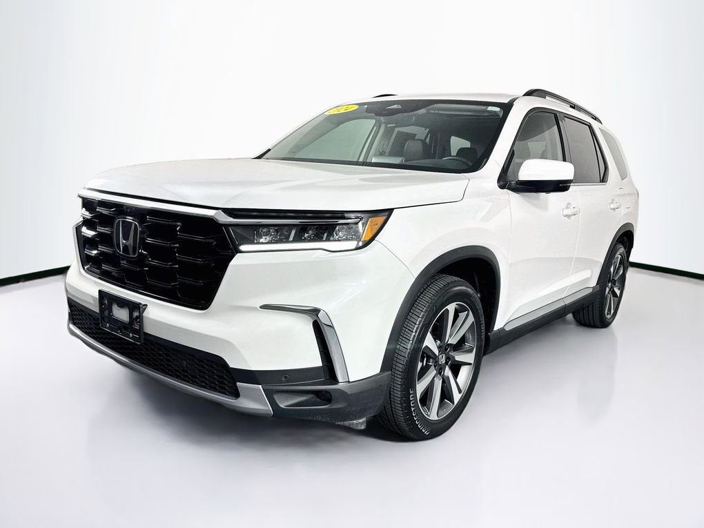 Used 2024 Honda Pilot Elite image 3