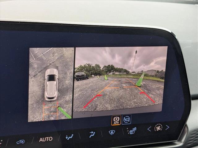 New 2026 Chevrolet Equinox EV LT w/ Comfort Package AWD/4WD image 13