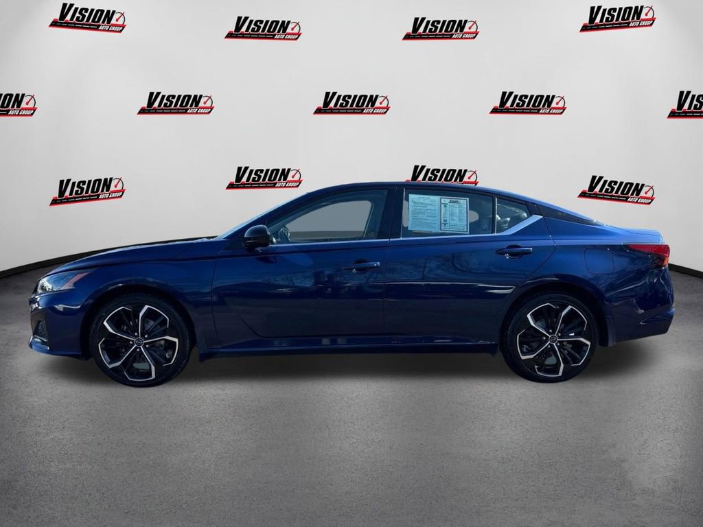 Used 2023 Nissan Altima 2.5 SR image 8