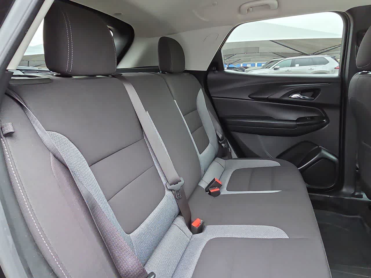 Used 2024 Chevrolet TrailBlazer LS w/ LS Convenience Package AWD/4WD image 17