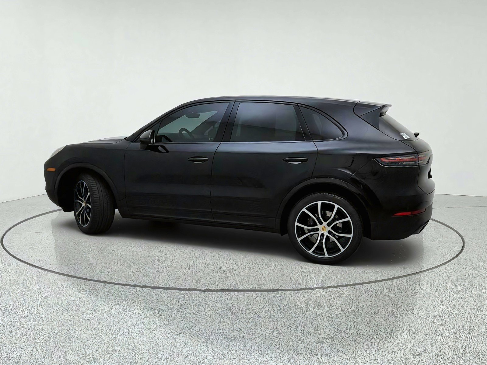 Used 2021 Porsche Cayenne AWD/4WD image 13