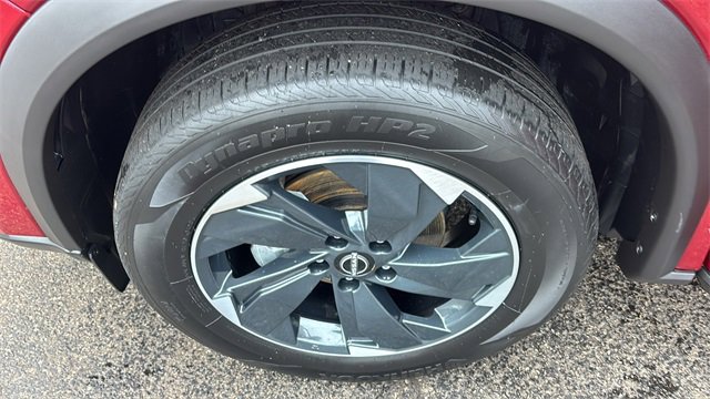 Used 2024 Nissan Rogue SV image 32