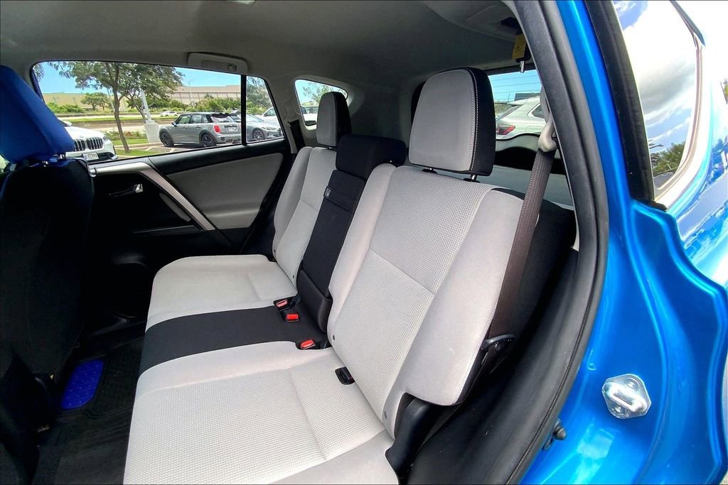 Used 2017 Toyota RAV4 XLE w/ Carpet Mat Package AWD/4WD image 25