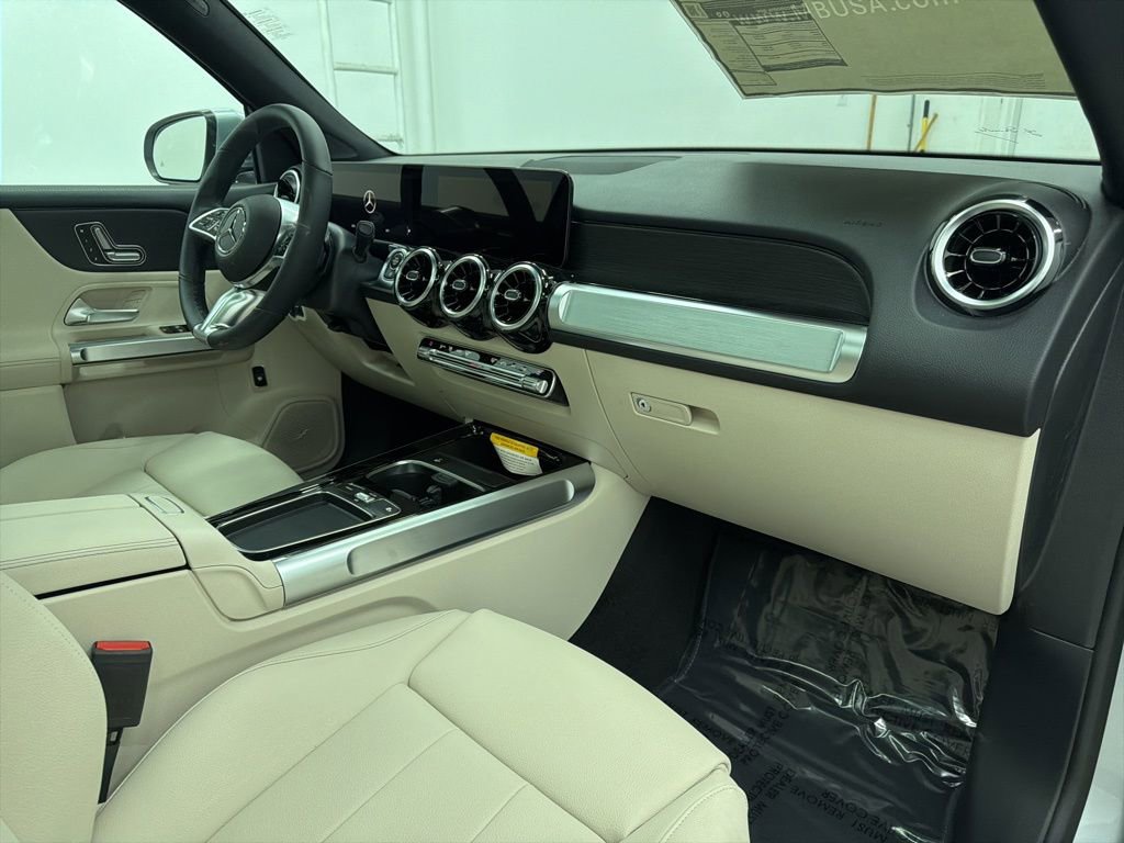 New 2026 Mercedes-Benz GLB 250 image 28