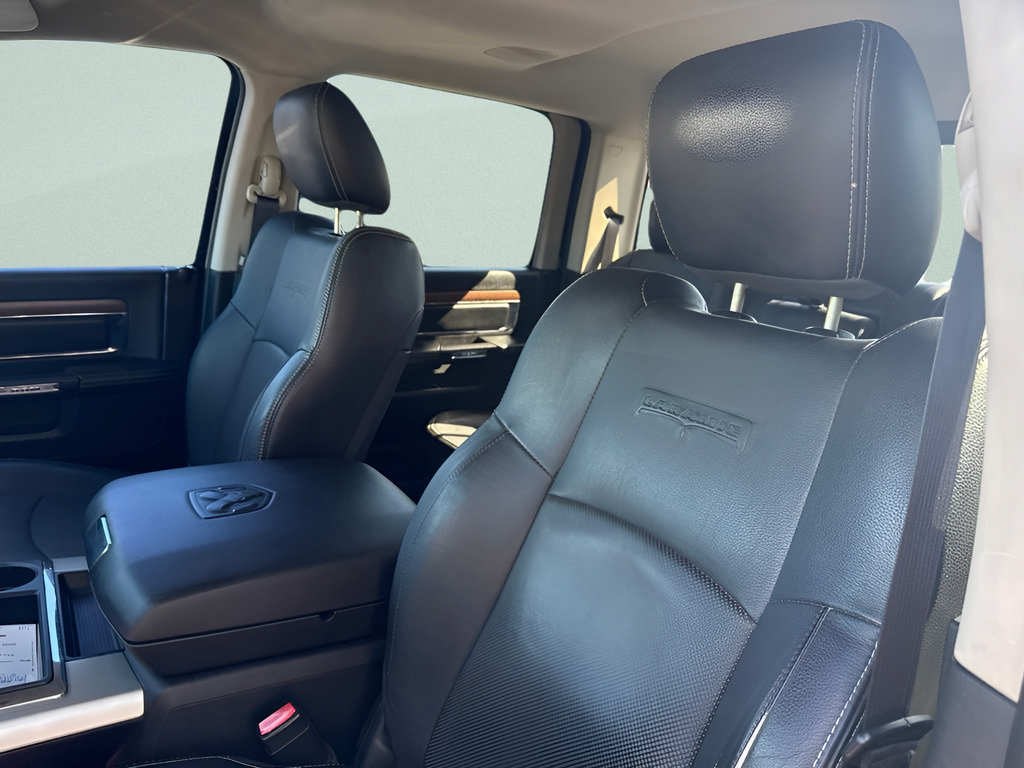 Used 2014 RAM 1500 Laramie w/ Convenience Group AWD/4WD image 15
