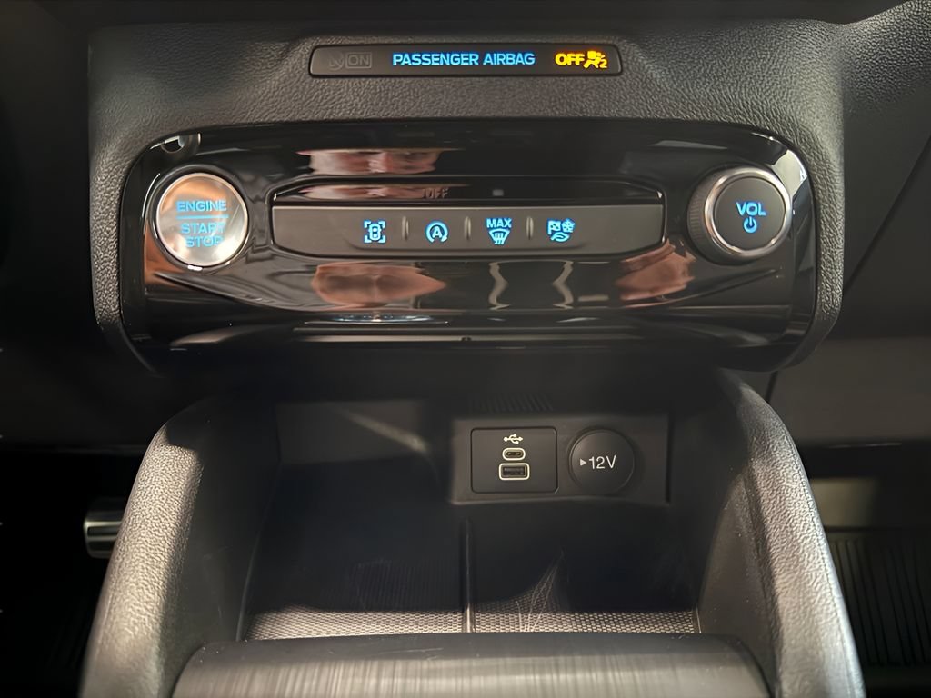 Certified 2024 Ford Escape ST-Line w/ Tech Pack #1 AWD/4WD image 27