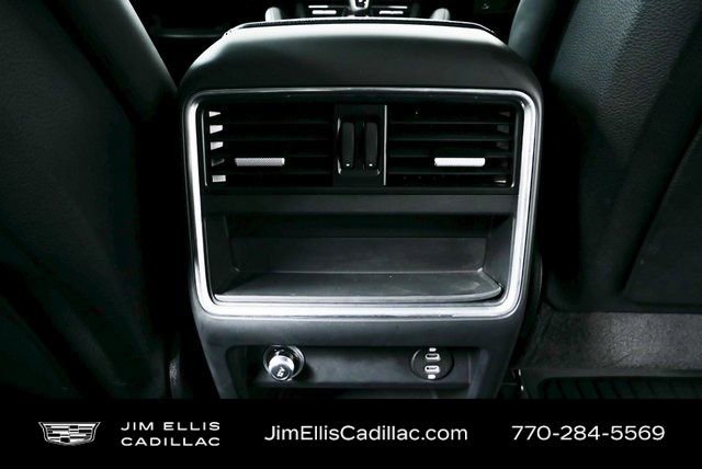 Used 2022 Porsche Cayenne Coupe image 22