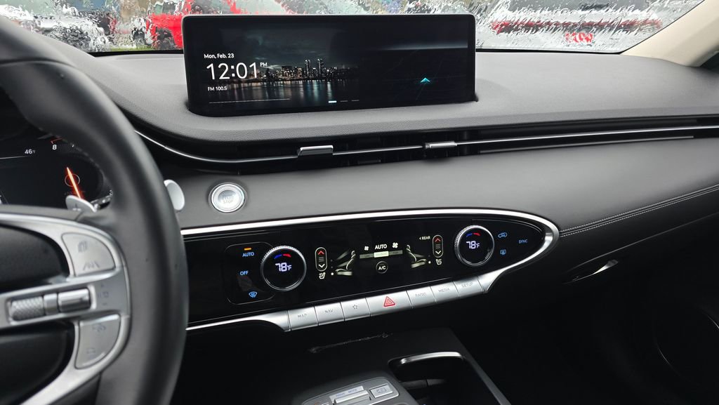 Used 2025 Genesis GV70 2.5T image 66