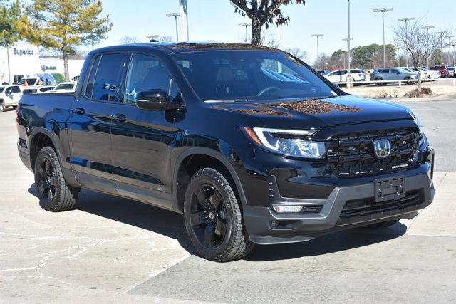 Used 2025 Honda Ridgeline Black Edition image 3