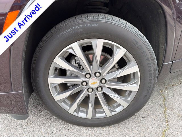 Used 2023 Chevrolet Traverse Premier FWD image 10