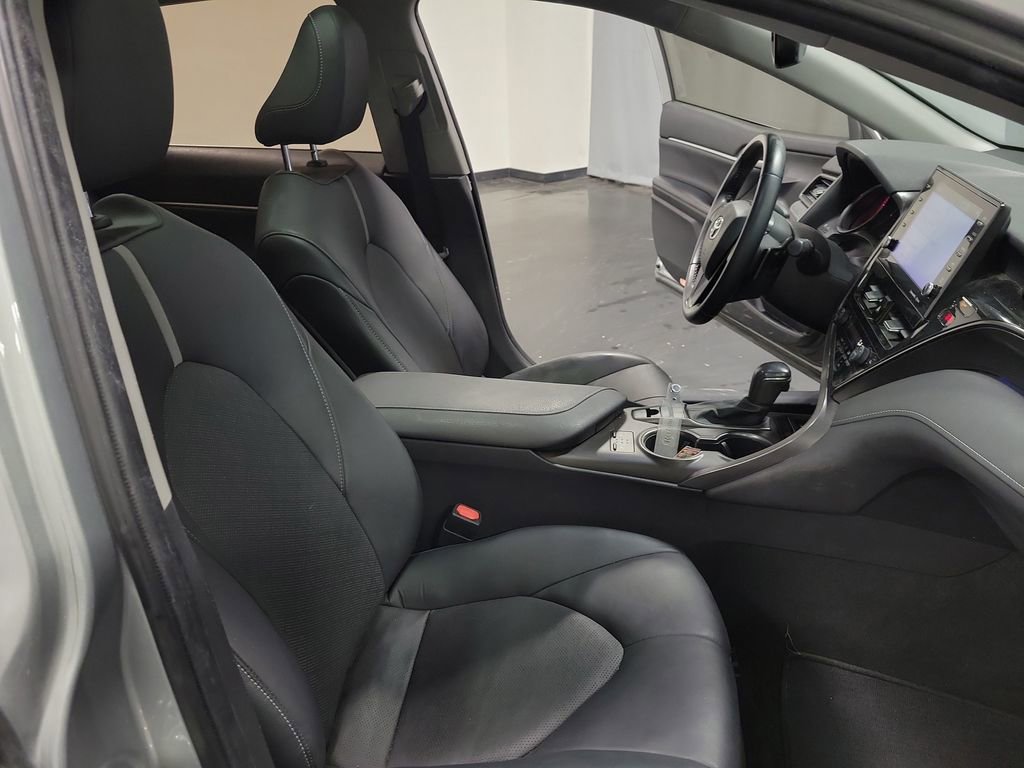 Used 2021 Toyota Camry XSE image 22
