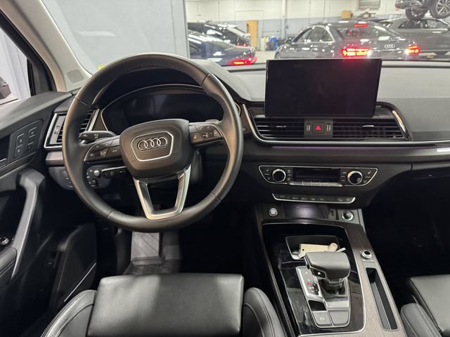 Certified 2023 Audi Q5 2.0T Prestige w/ Prestige Package AWD/4WD image 12